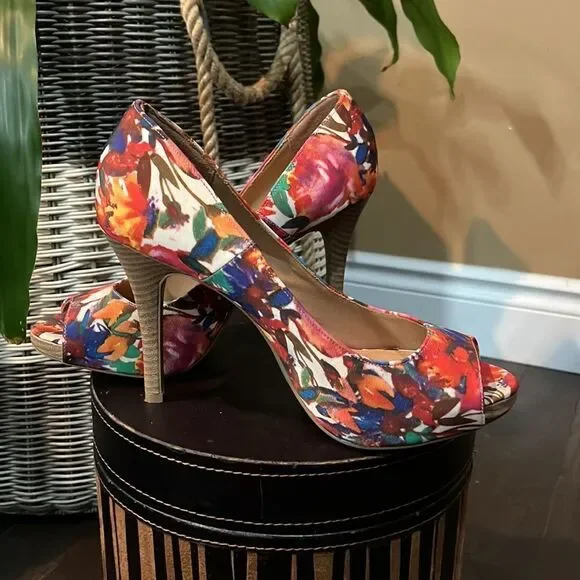 Summer sandals / Size 8W - Picture 4 of 8